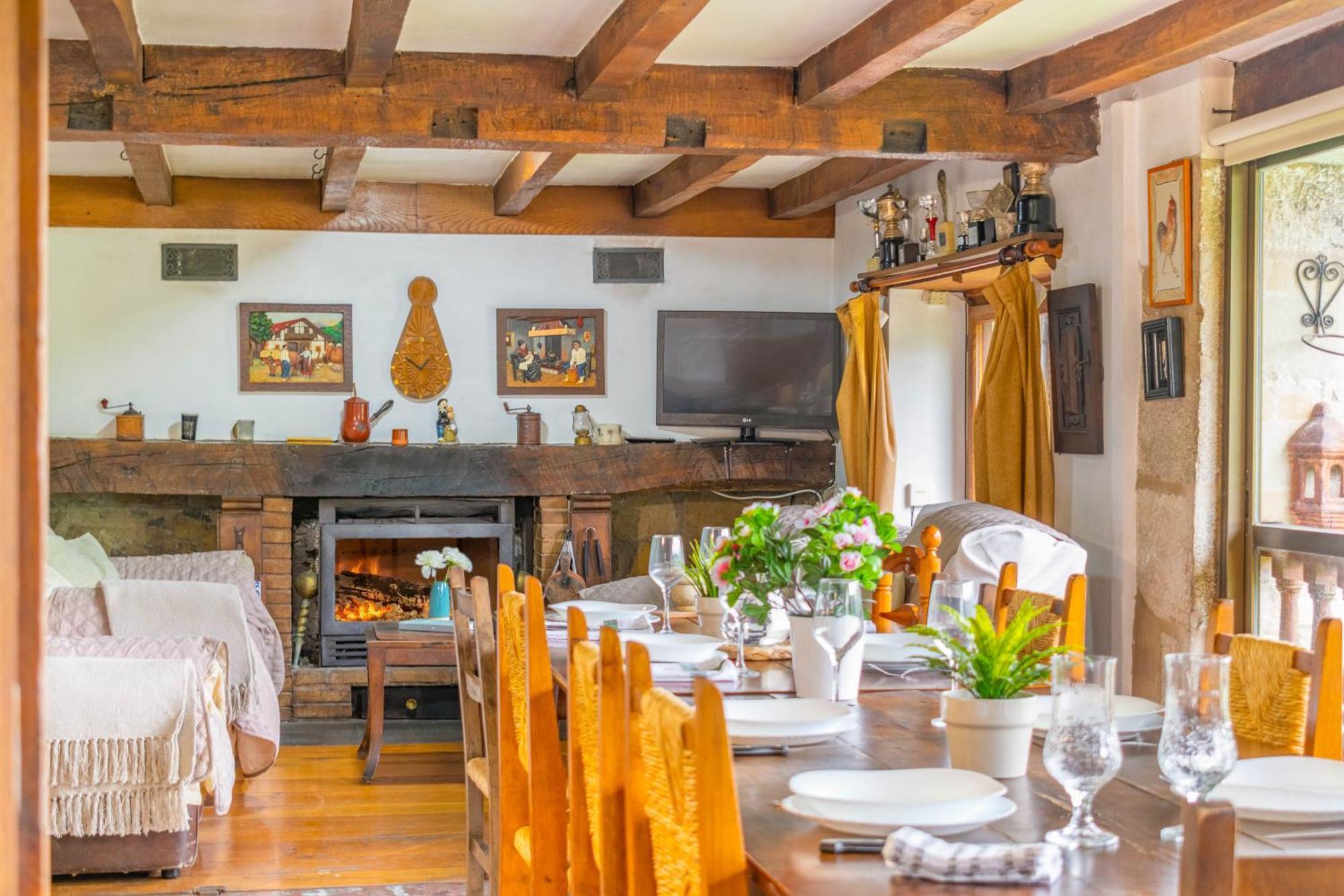 Casa Rural Arotzenia, Hogar Rustico En Pleno Valle De La Ulzama Lizaso Luaran gambar