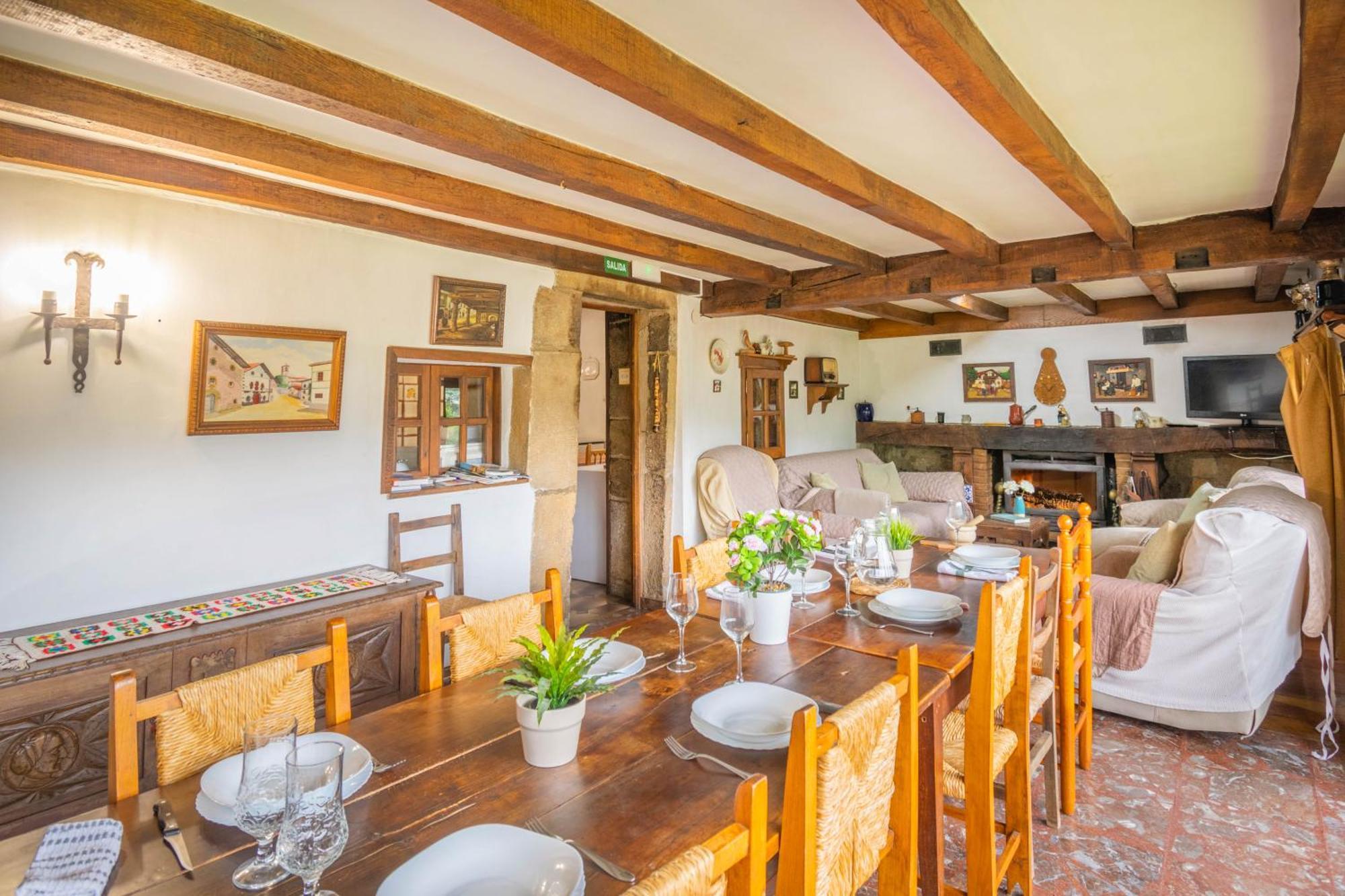 Casa Rural Arotzenia, Hogar Rustico En Pleno Valle De La Ulzama Lizaso Luaran gambar