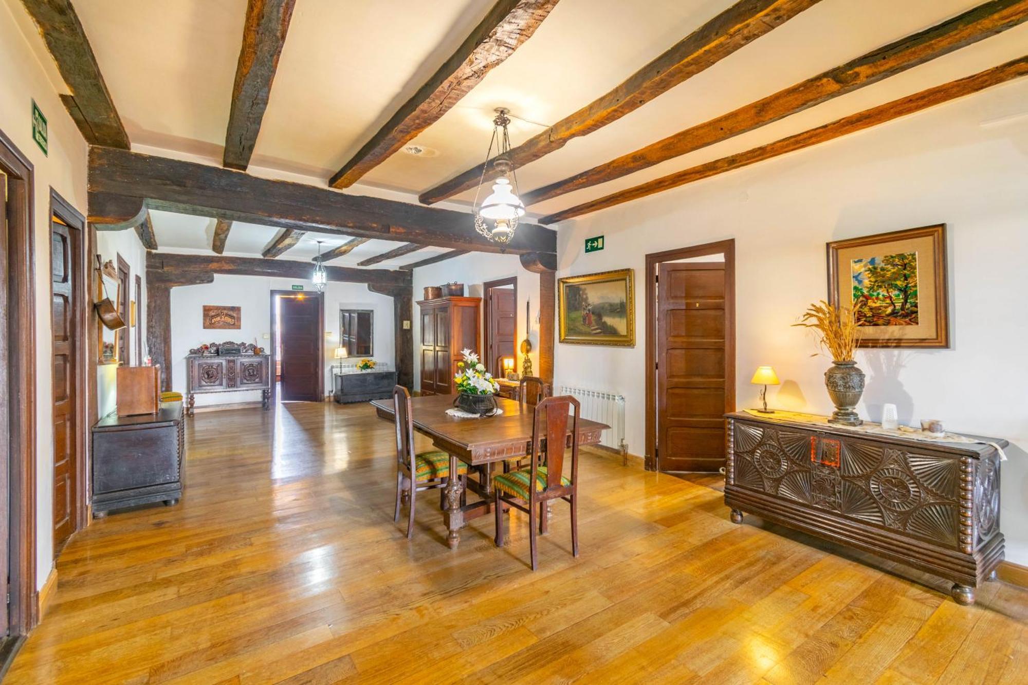 Casa Rural Arotzenia, Hogar Rustico En Pleno Valle De La Ulzama Lizaso Luaran gambar