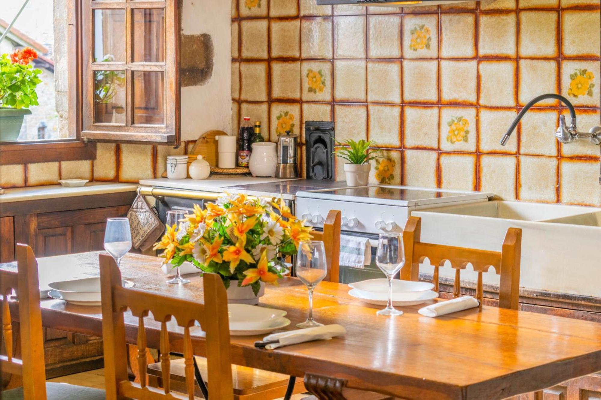 Casa Rural Arotzenia, Hogar Rustico En Pleno Valle De La Ulzama Lizaso Luaran gambar